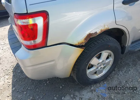 2009 Ford Escape Xlt из США, поврежденный, VIN 1FMCU03719KC05365